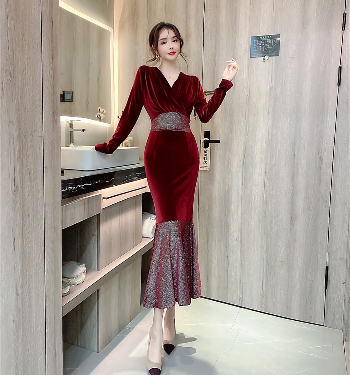 Golden velvet V-neck dress noble fashion long dress