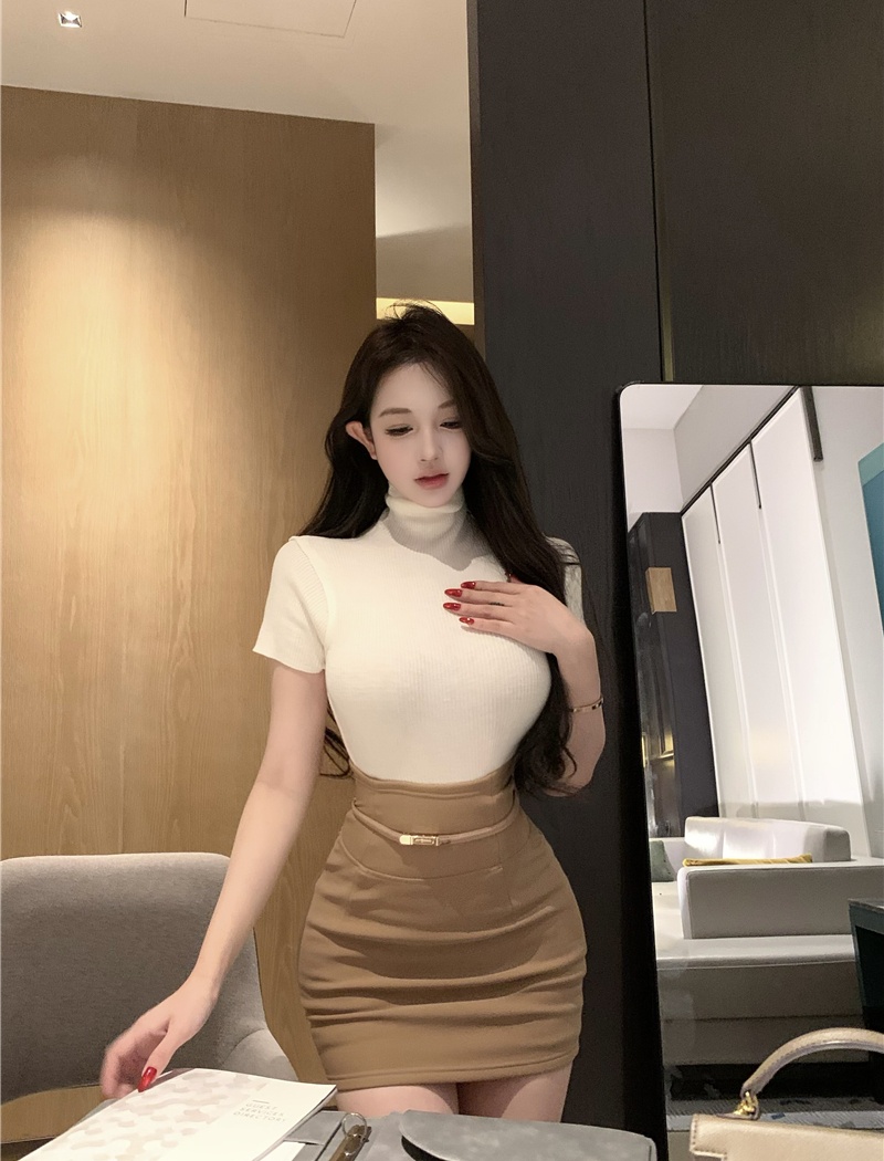 All-match knitted short skirt high waist tops a set for women