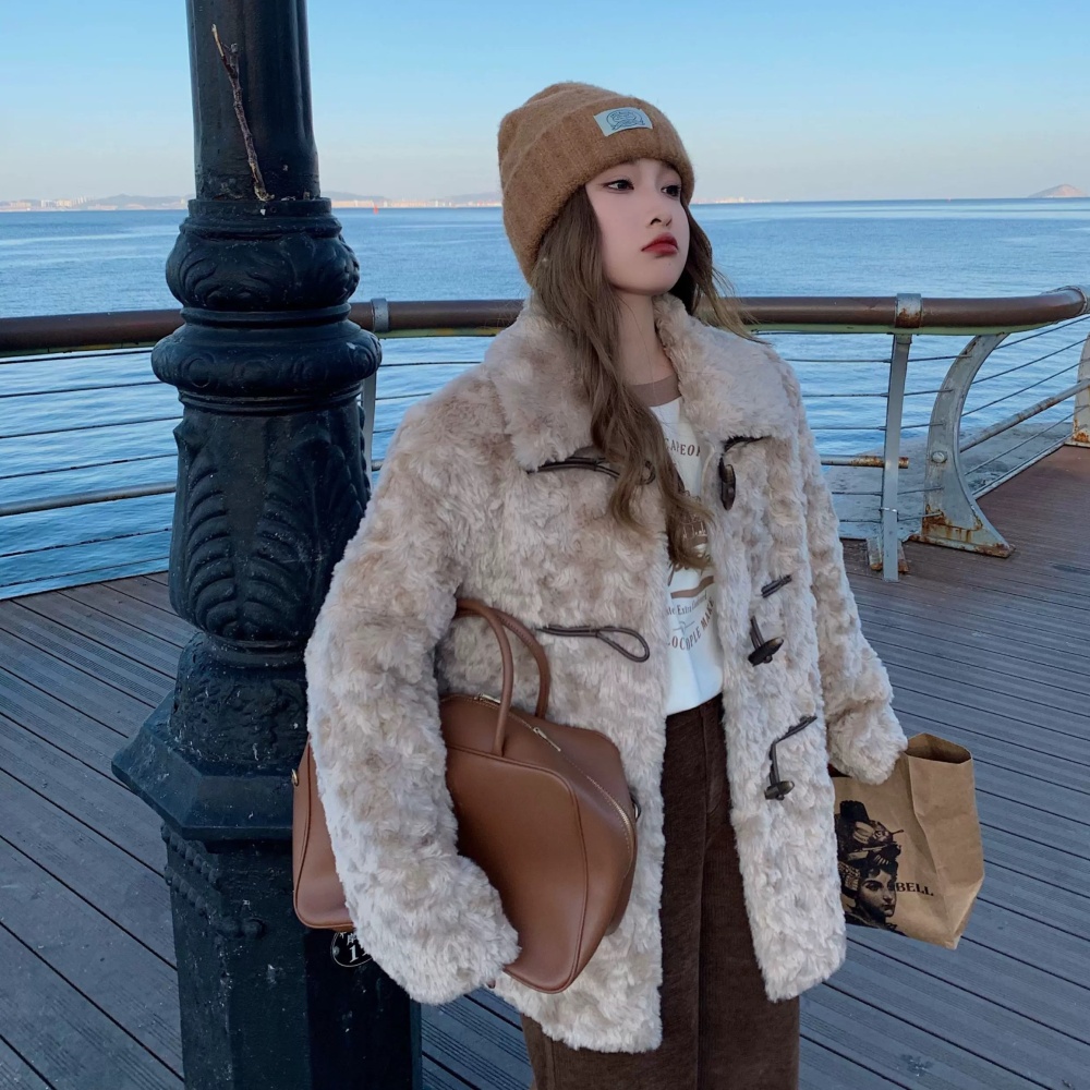 Long sleeve fur coat thermal coat for women