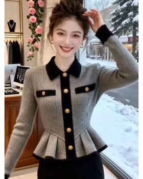 Knitted gray coat splice sweater for women