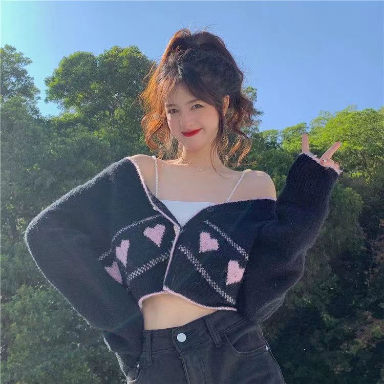 Short cardigan small sweetheart sweater for women