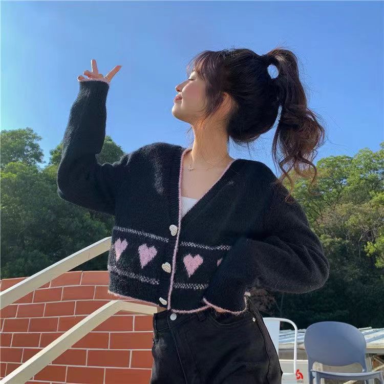 Short cardigan small sweetheart sweater for women