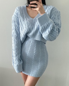 Package hip V-neck sweater slim skirt 2pcs set