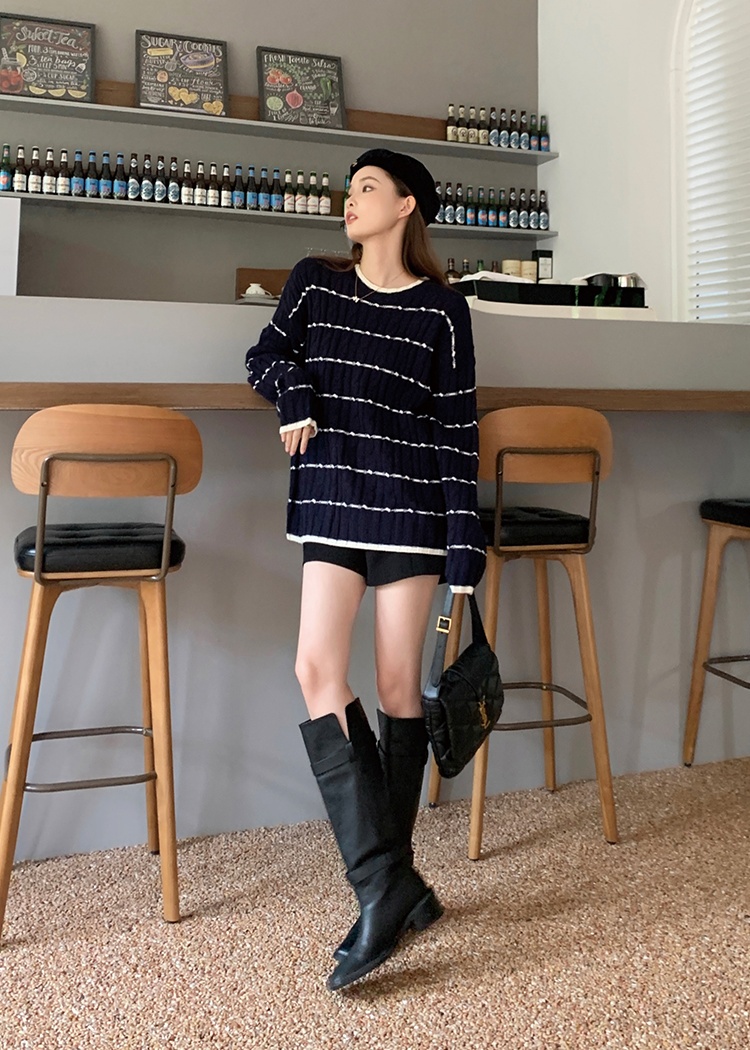 Short Korean style autumn and winter sweater for women