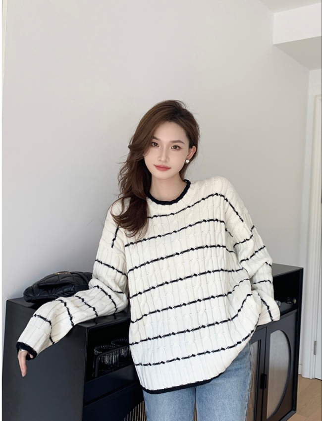 Short Korean style autumn and winter sweater for women