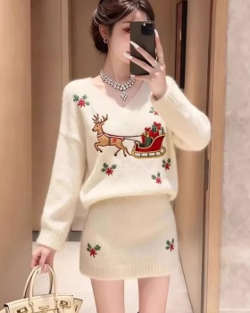 Knitted unique short skirt V-neck embroidery sweater 2pcs set
