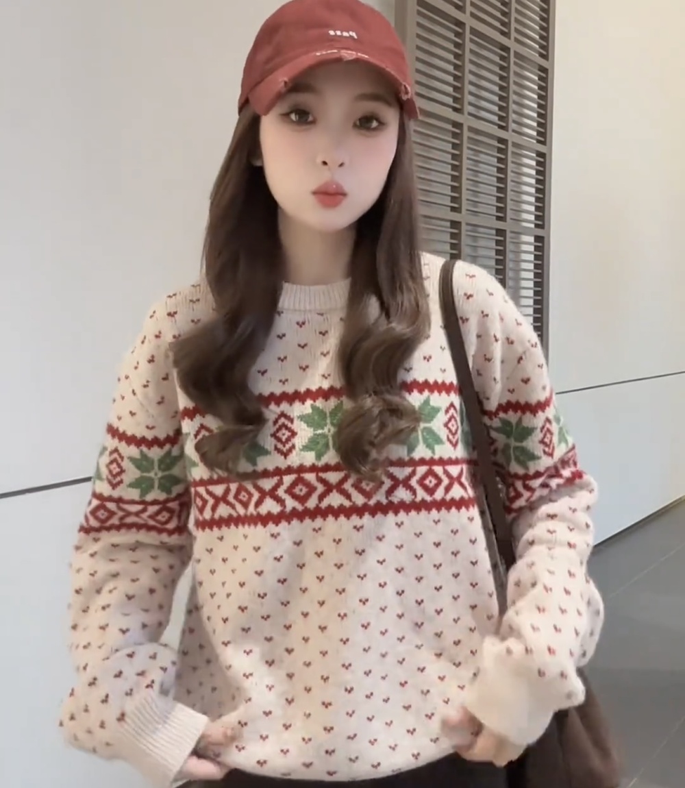 Autumn and winter snowflake christmas sweater for women