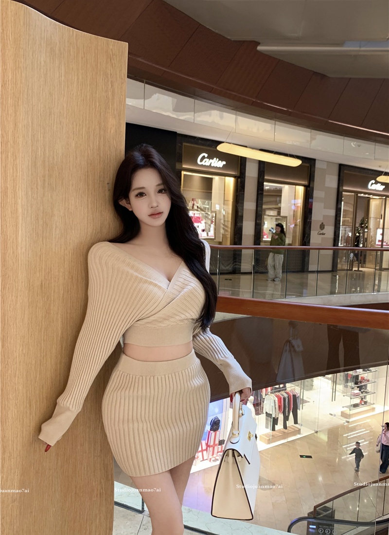 Package hip long sleeve skirt knitted enticement tops 2pcs set