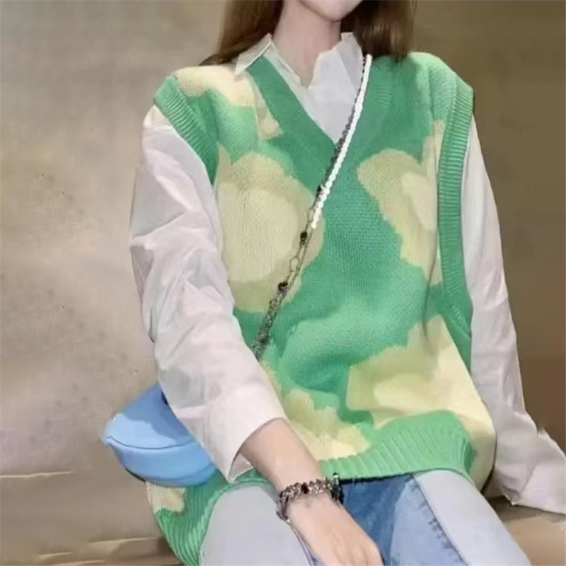 Knitted woolen yarn waistcoat loose couples vest