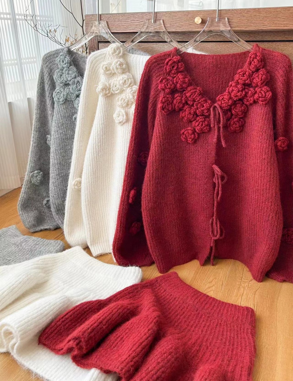 V-neck red temperament short skirt bow spring sweater a set