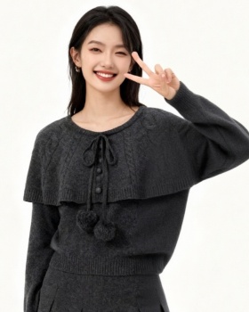 Long sleeve Pseudo-two sweater Korean style cloak
