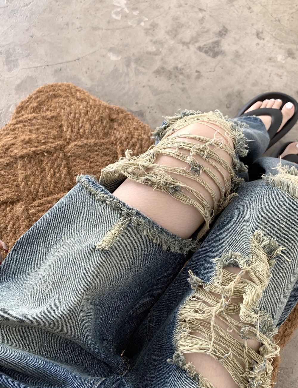 Retro autumn holes washed jeans for women