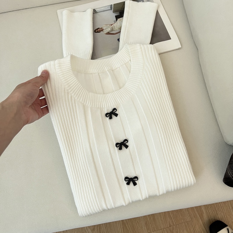 Slim pinched waist knitted bottoming round neck tops
