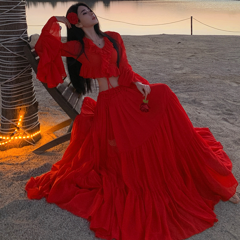 Red lotus leaf edges tops chiffon vacation skirt a set