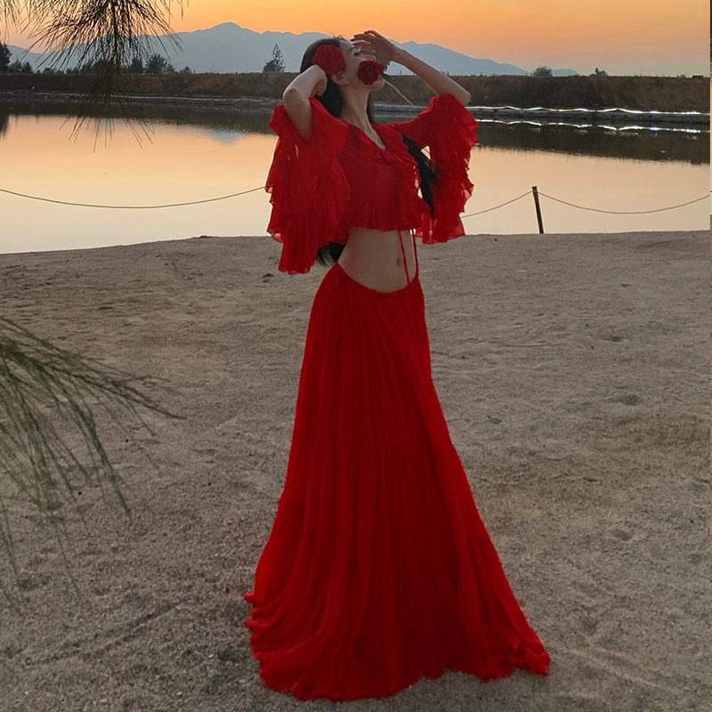 Red lotus leaf edges tops chiffon vacation skirt a set