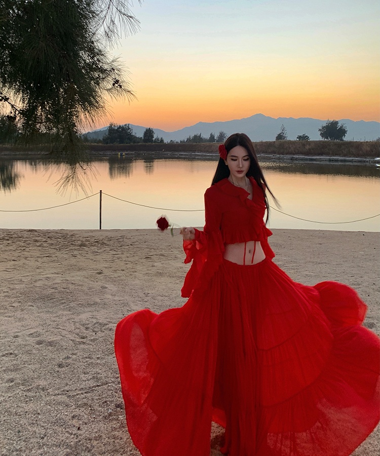 Red lotus leaf edges tops chiffon vacation skirt a set