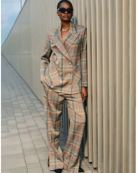 European style coat lapel business suit a set