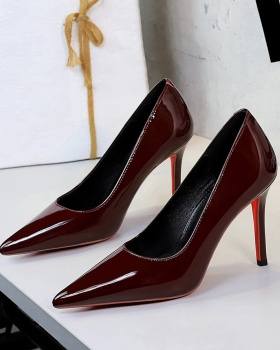 Low red high-heeled shoes sexy pointed shoes for women