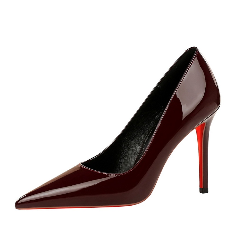 Low red high-heeled shoes sexy pointed shoes for women