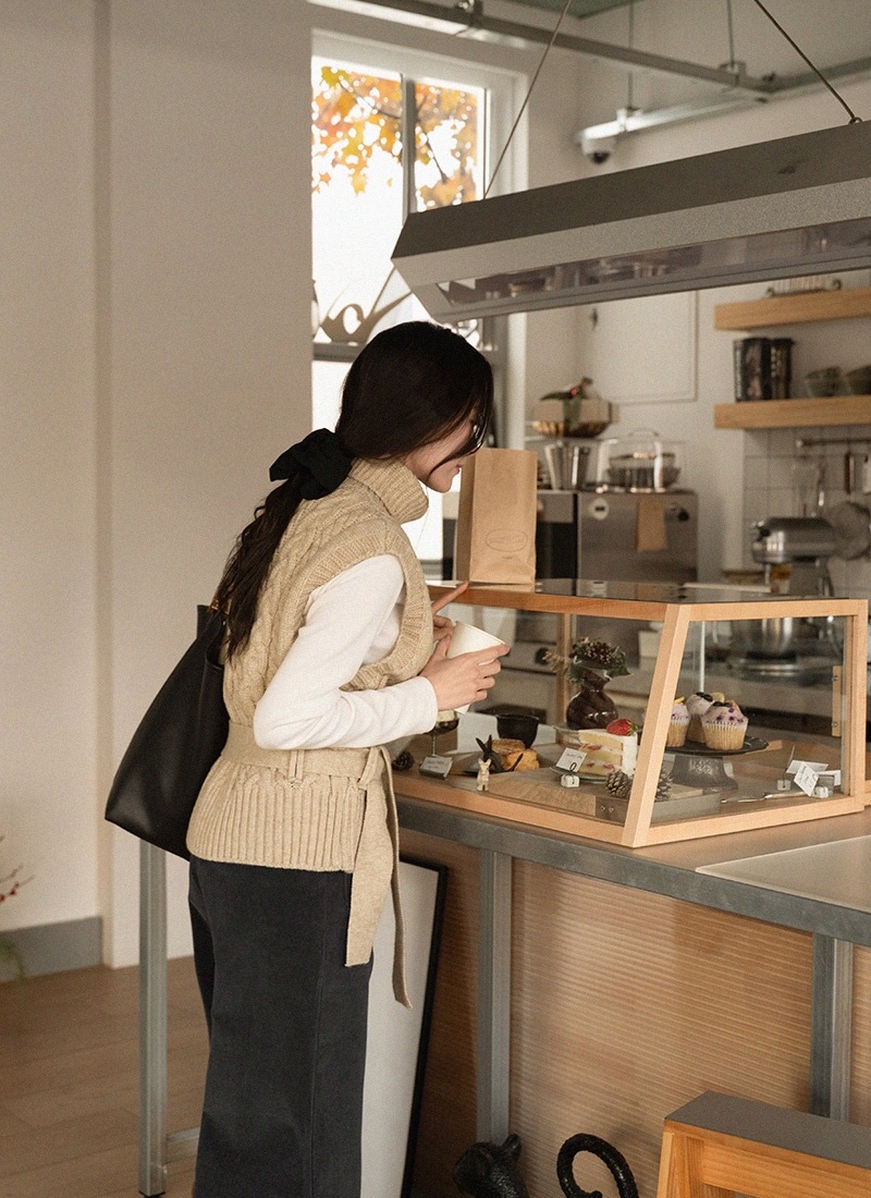 Knitted loose waistcoat Korean style sweater for women