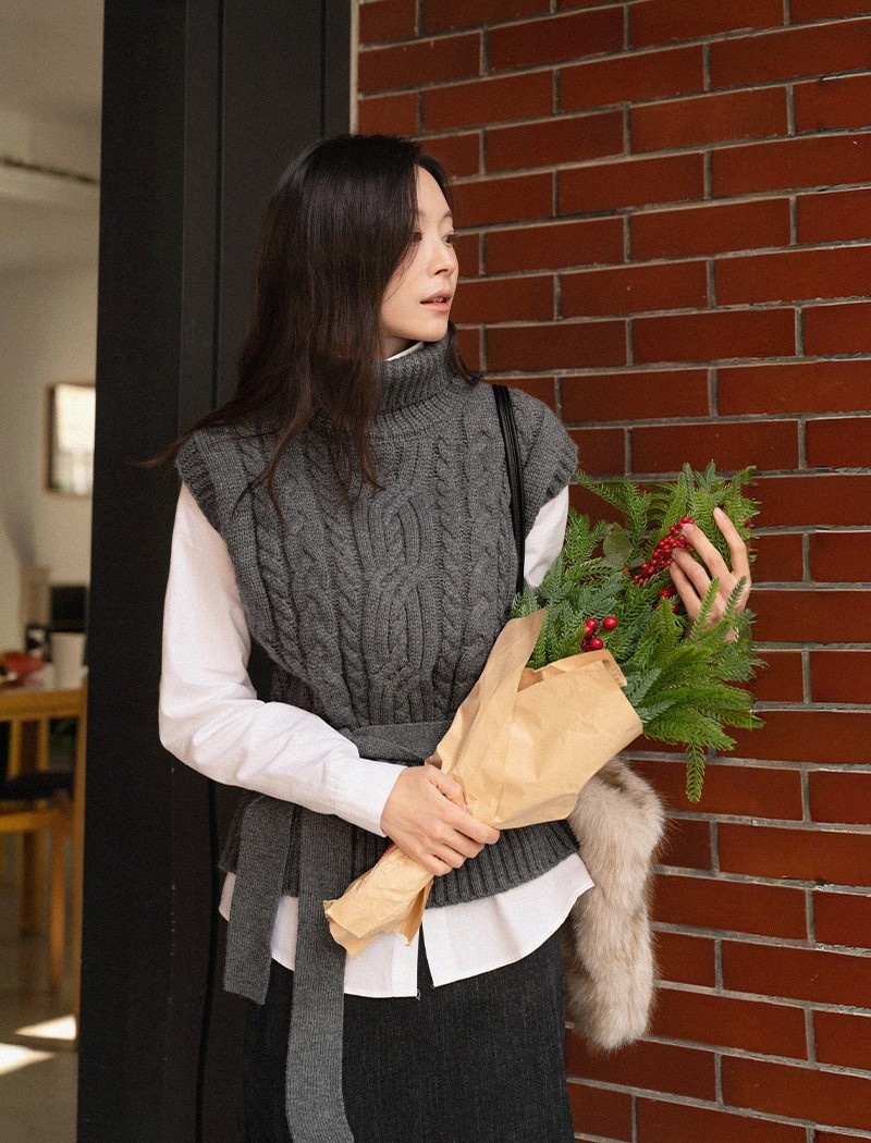 Knitted loose waistcoat Korean style sweater for women