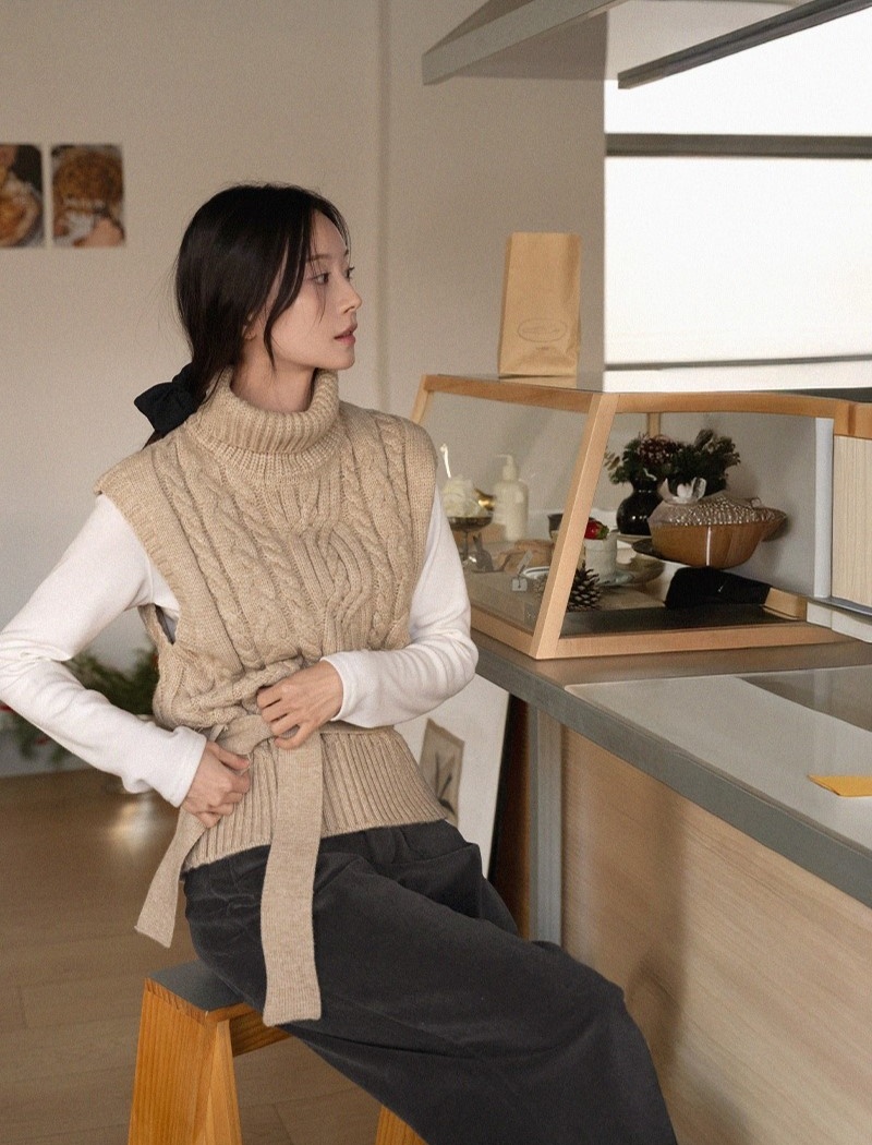 Knitted loose waistcoat Korean style sweater for women