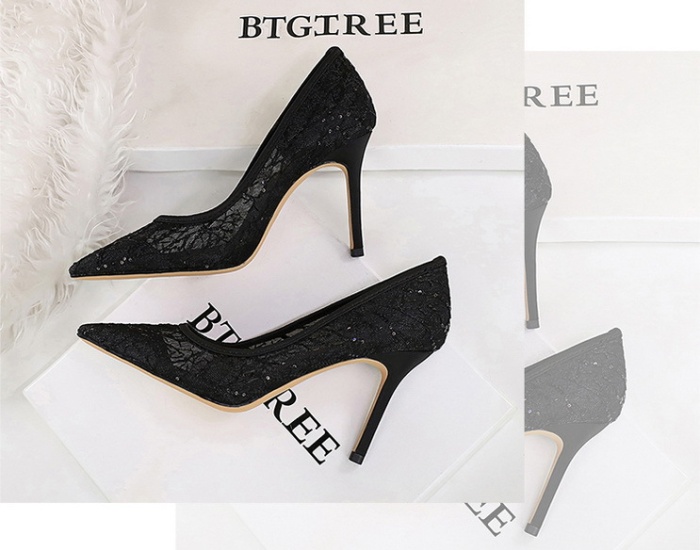 Gauze sexy lace pointed fine-root European style shoes