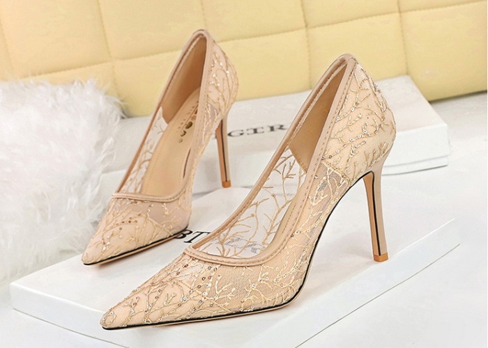 Gauze sexy lace pointed fine-root European style shoes