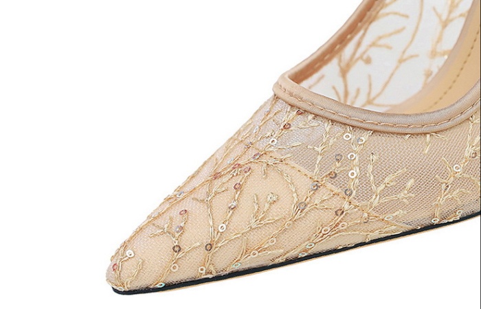 Gauze sexy lace pointed fine-root European style shoes