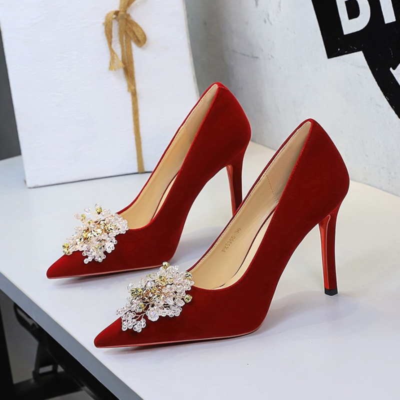 Low red high-heeled shoes fine-root shoes for women