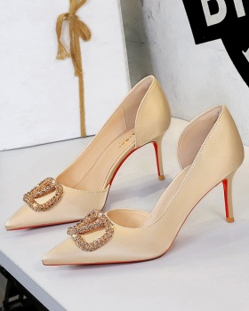 Fashion hollow shoes low high-heeled shoes for women