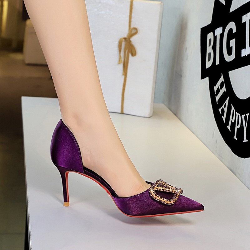 Fashion hollow shoes low high-heeled shoes for women