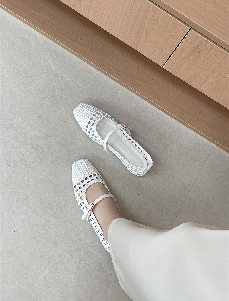 Hollow shoes wears outside flattie for women