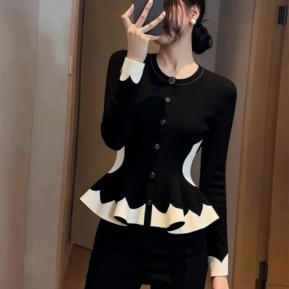 Unique black niche splice sweater