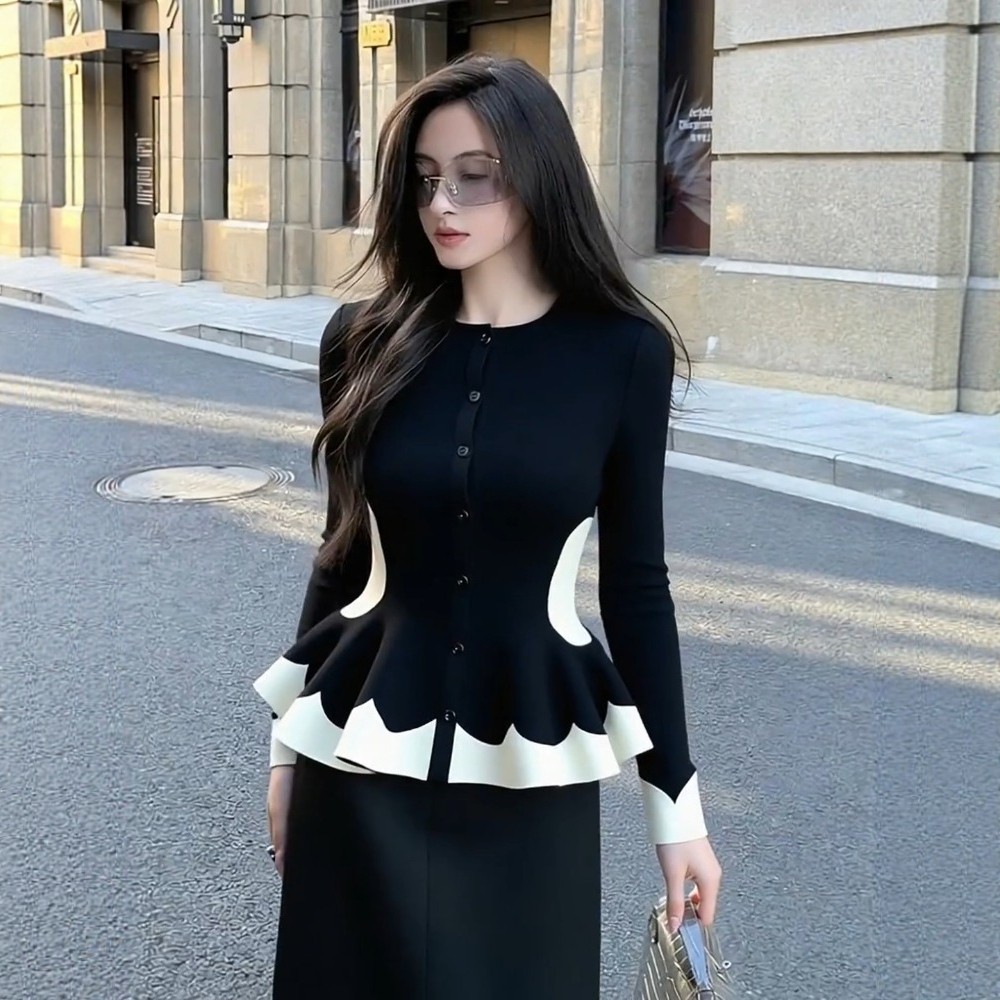 Unique black niche splice sweater