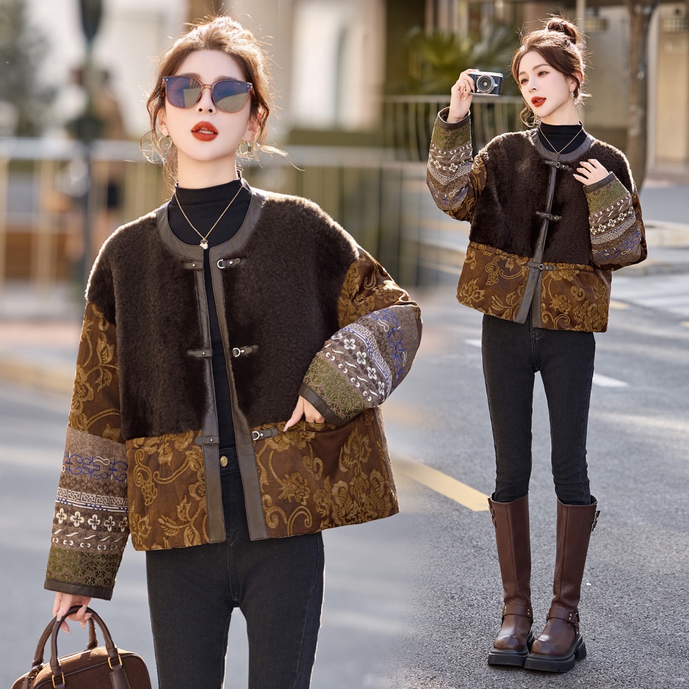Embroidery fashion jacquard down coat
