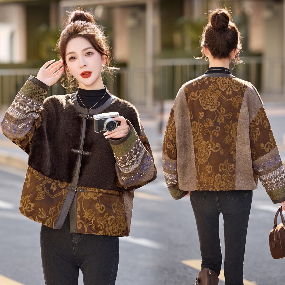 Embroidery fashion jacquard down coat