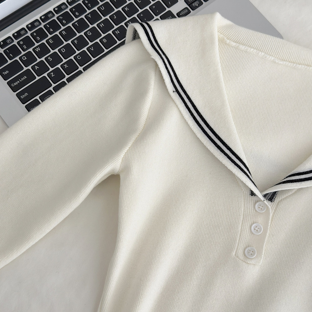 Slim sweater college style bottoming shirt