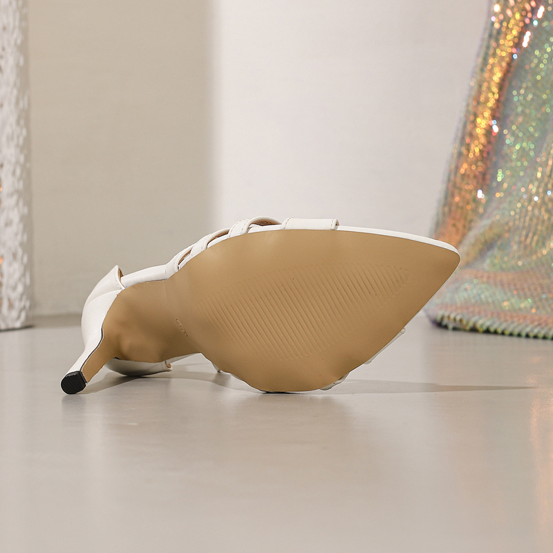 Fine-root hasp France style open toe pointed sandals