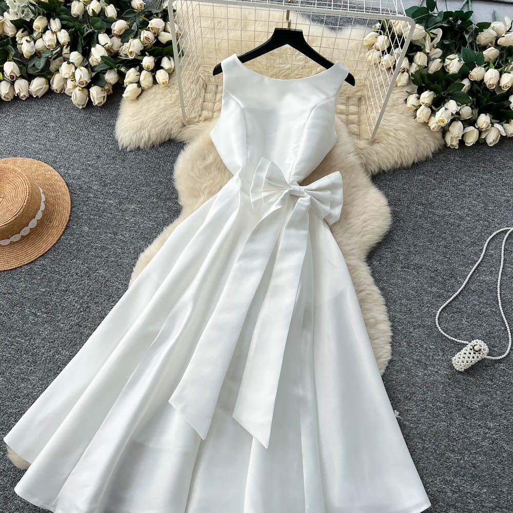 Elegant pinched waist A-line sleeveless dress for women