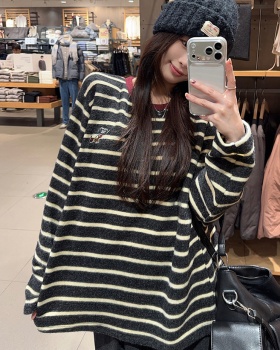 Stripe round neck tops plush lace bottoming shirt for women