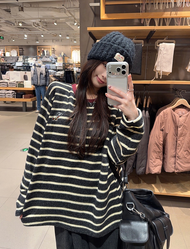 Stripe round neck tops plush lace bottoming shirt for women