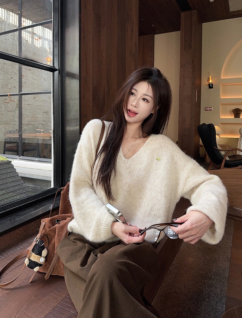 Loose autumn and winter thermal chanelstyle sweater for women