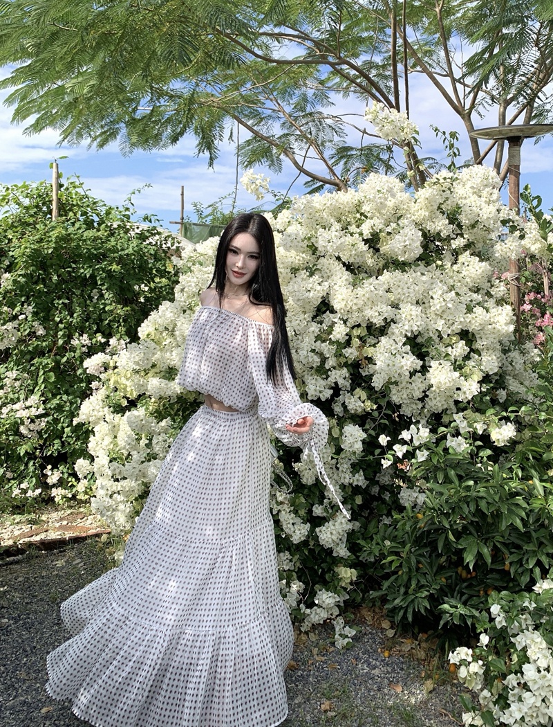 Printing seaside niche tops long sleeve flat shoulder skirt a set