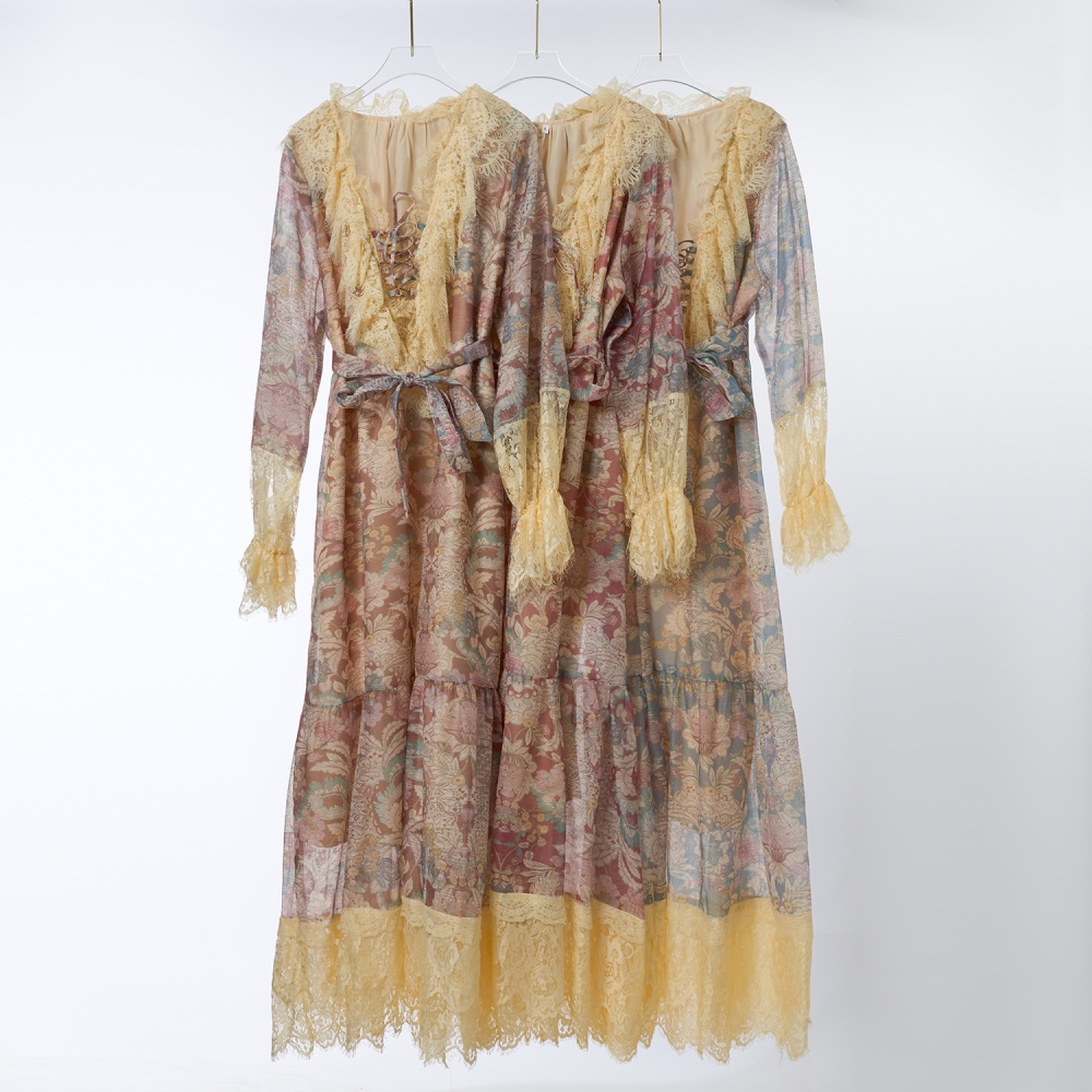 Printing slim pinched waist lace long dress