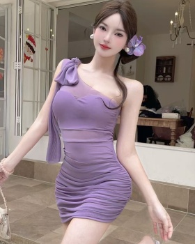 Low-cut package hip strapless gauze bottoming dress