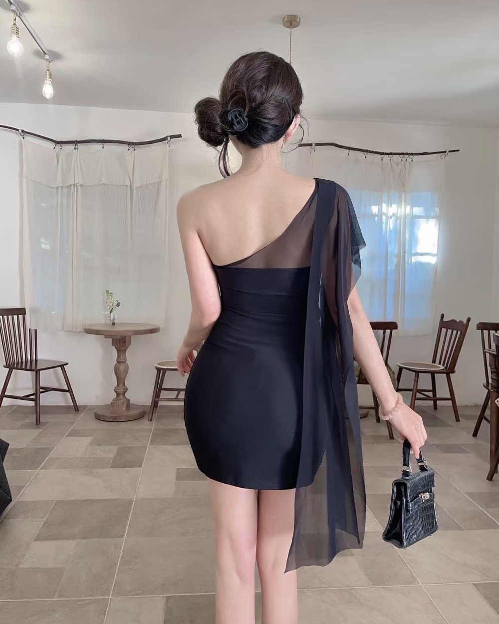 Low-cut package hip strapless gauze bottoming dress