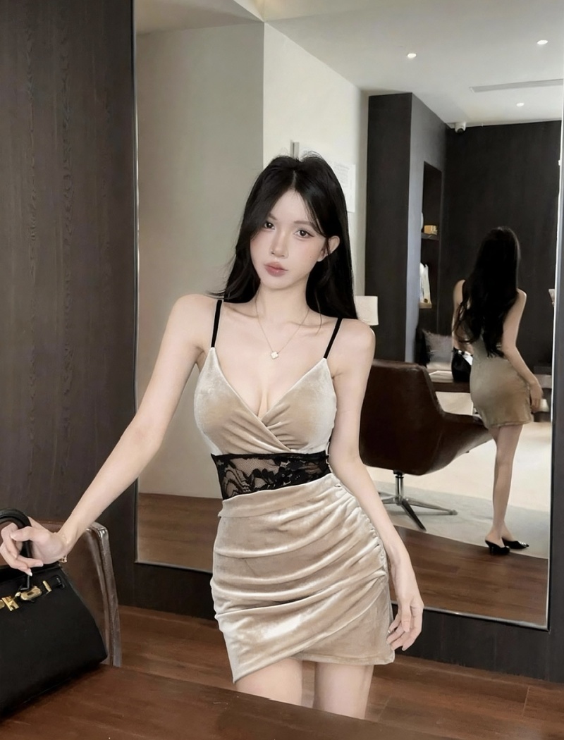 Bottoming golden velvet package hip sling short elasticity dress