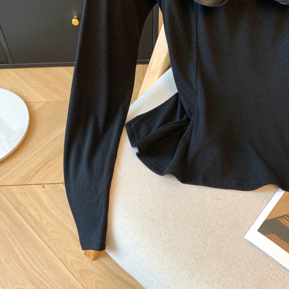 Autumn and winter T-shirt enticement tops for women