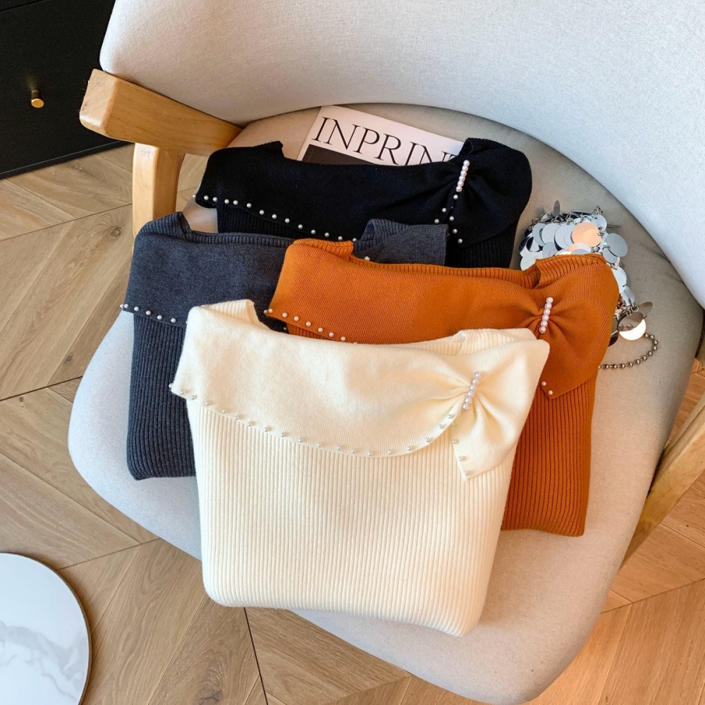 Loose horizontal collar show young tender winter pure sweater